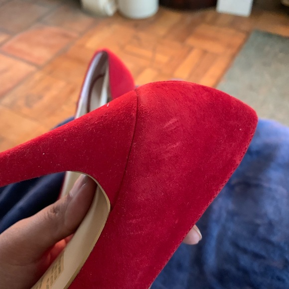 Shoes - Picture 7 of 8